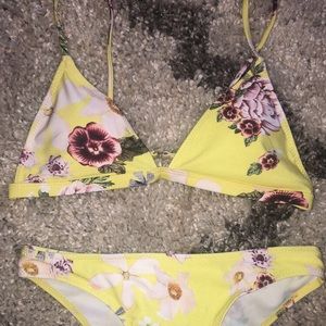 Yellow bikini size S.